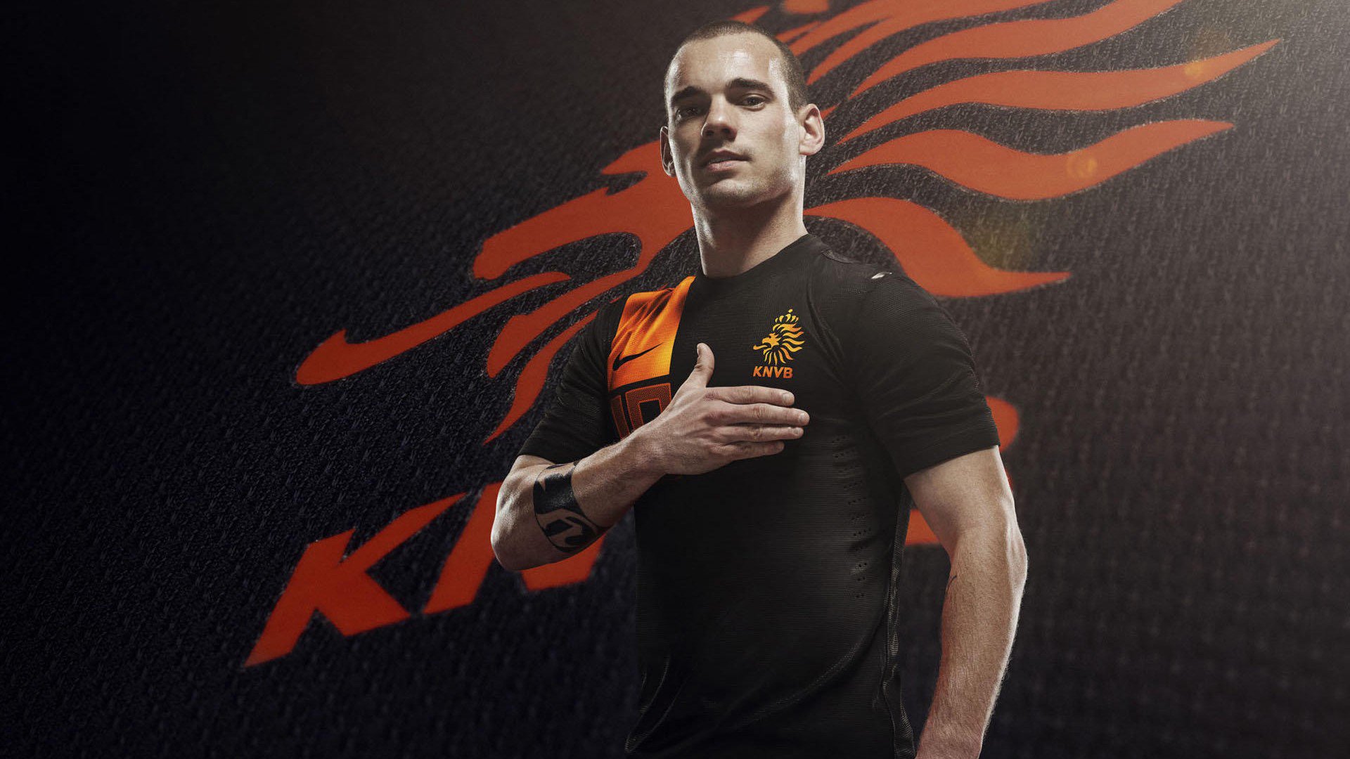 多特蒙德后卫公开承认比赛中失误,展现诚实品质,多特蒙德 后卫